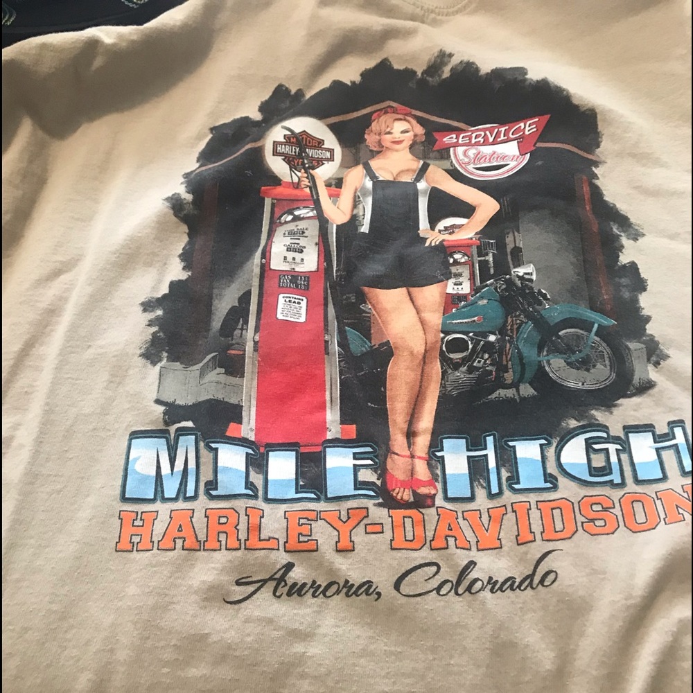 Harley Davidson short sleeve T-shirt. Never worn